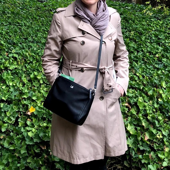 😁long beige brown trench coat (Rarely worn) - Picture 2 of 6